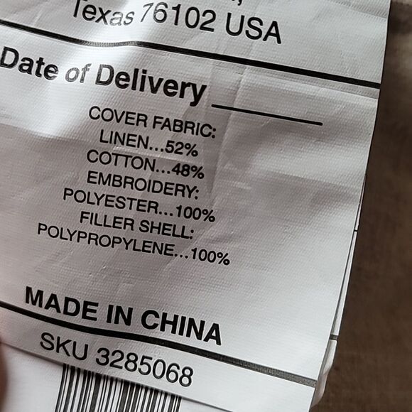 Pier 1 Embroided Mulit Floral Lumber Pillow 19 x  12 - Picture 6 of 7